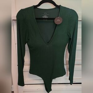 Klassy Network Deep V Bramisuit Size Large with large pads, Green, New with Tags